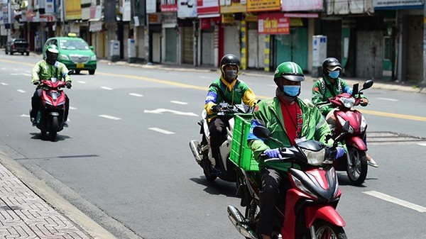 Hà Nội: Shipper sẽ được hoạt động trong khung giờ nào?