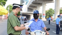 Những trường hợp nào không cần giấy đi đường vẫn có thể lưu thông trong Hà Nội?