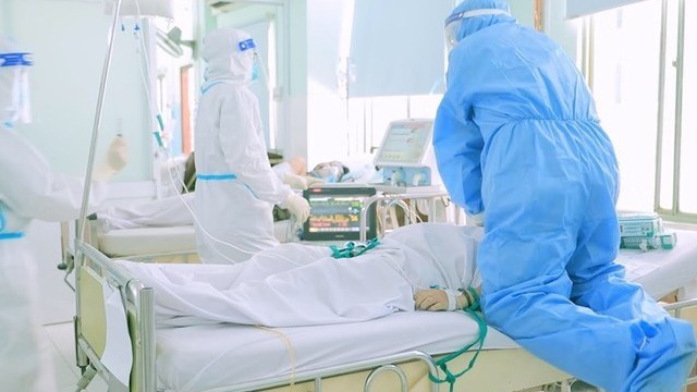 Đạo diễn phim Ranh giới: Qua câu chuyện của mình, bệnh nhân muốn truyền tải về sự khốc liệt của Covid-19