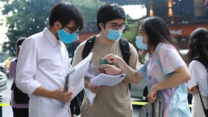 Điểm chuẩn đại học 2021: Nhiều ngành tăng đột biến, kỷ lục tăng tới 9 điểm