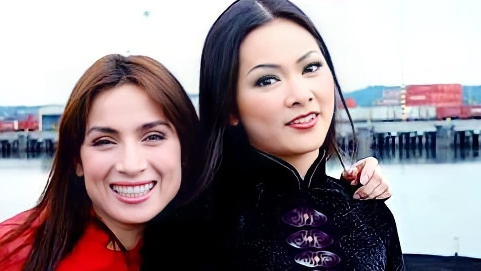 Sao Việt: Như Quỳnh nhớ Phi Nhung, Lệ Quyên khoe vòng 3 quyến rũ