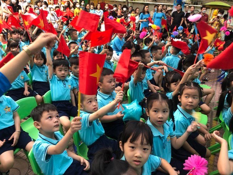 Hơn 23 triệu học sinh cả nước khai giảng năm học mới