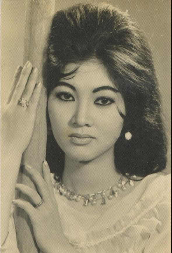 Nhan sắc một thời của Thẩm Thúy Hằng Nhan sắc một thời của Thẩm Thúy Hằng