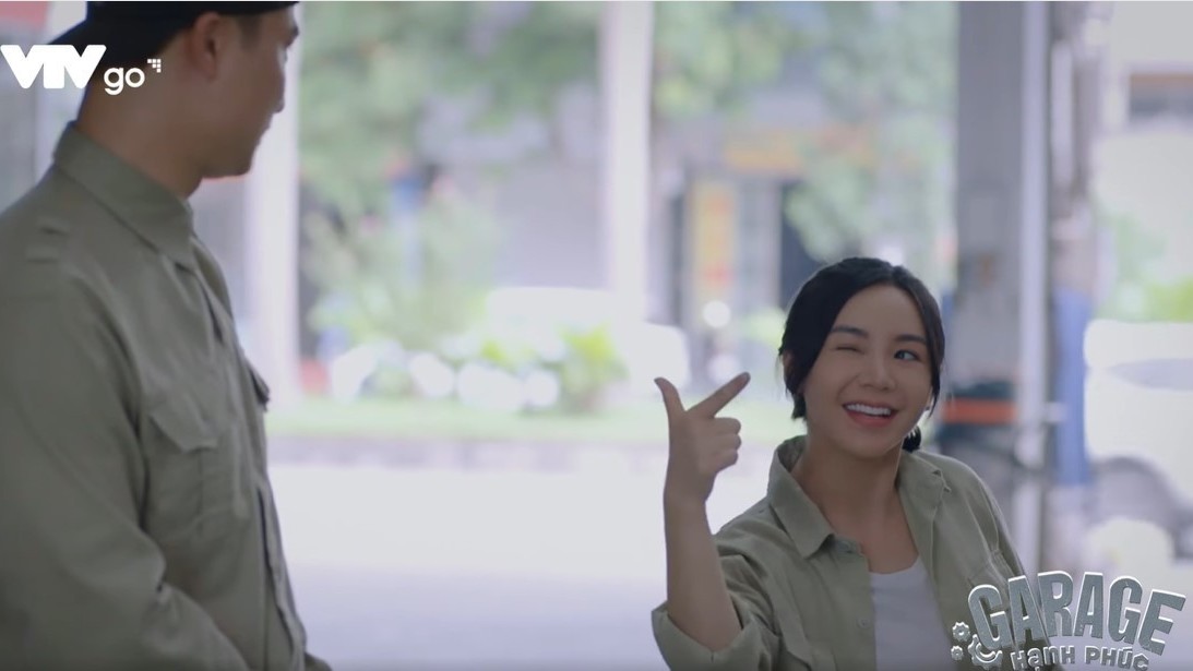 Garage hạnh phúc tập 16: Sơn Ca nghe tiếng sếp nữ đang ở cạnh Quân trong điện thoại...