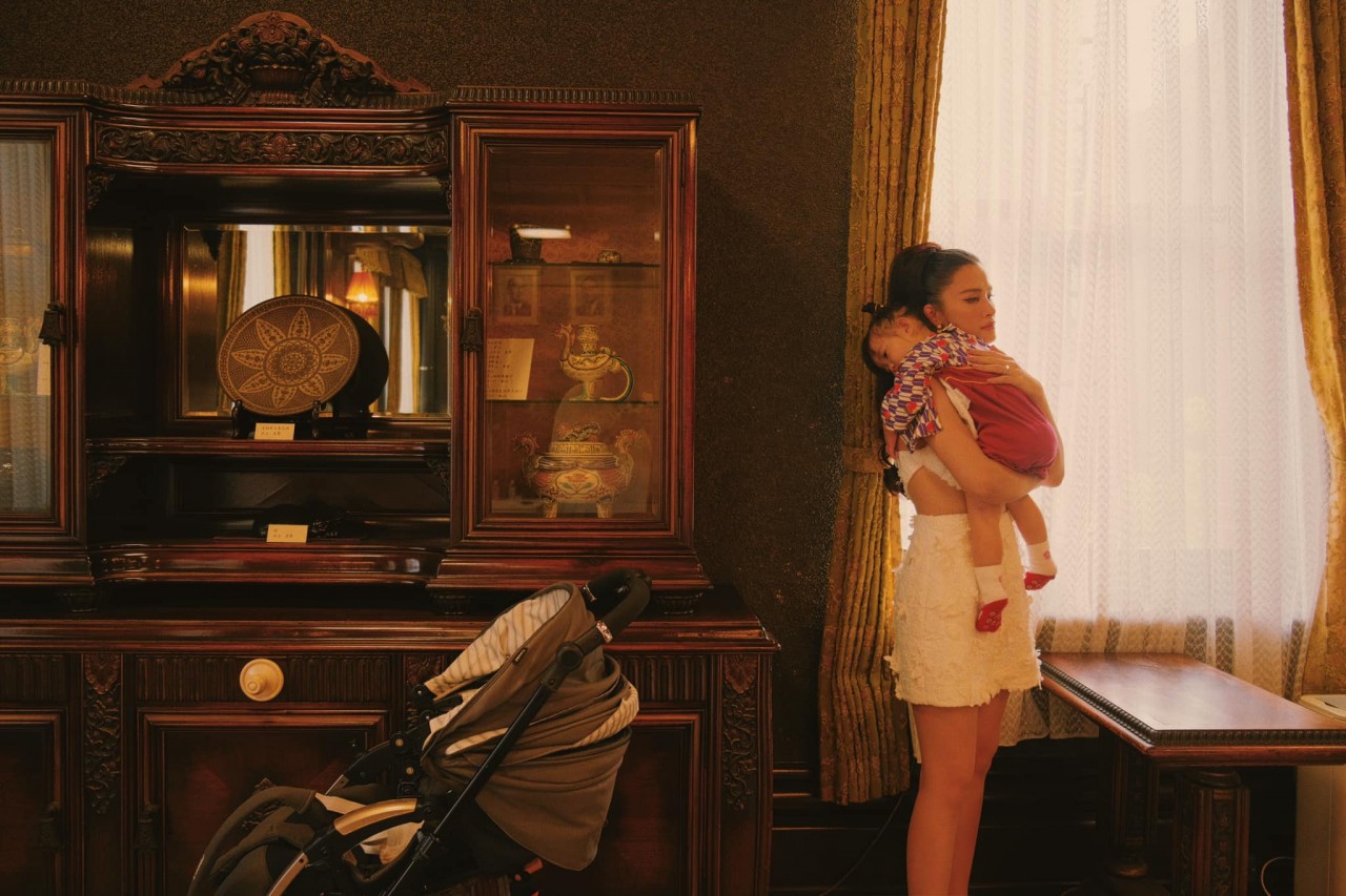 Sao Việt: Hồng Diễm đẹp dịu dàng