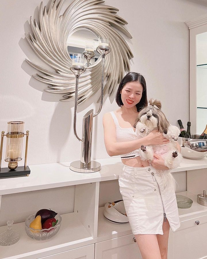 Sao Việt: Hồng Diễm đẹp dịu dàng