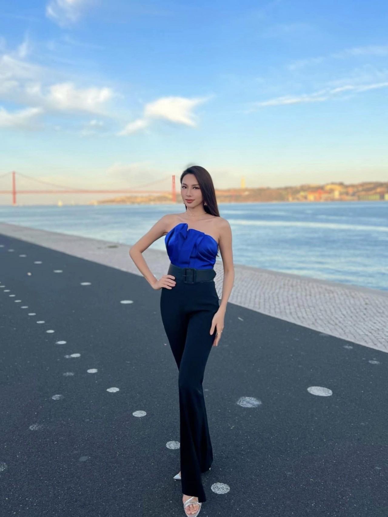 Hoa hậu Thùy Tiên