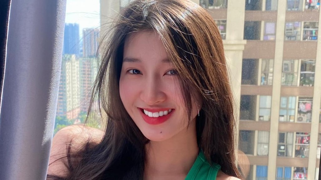 Sao Việt: Á hậu Phương Nhi tự tin khoe mặt mộc, MC Hoài Anh đẹp không tì vết