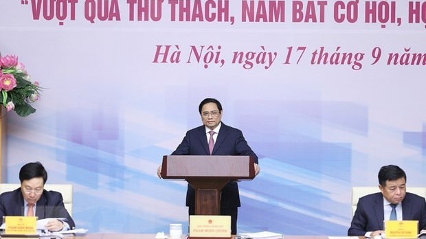 Thủ tướng: Lắng nghe, chia sẻ và tạo mọi thuận lợi cho doanh nghiệp nước ngoài