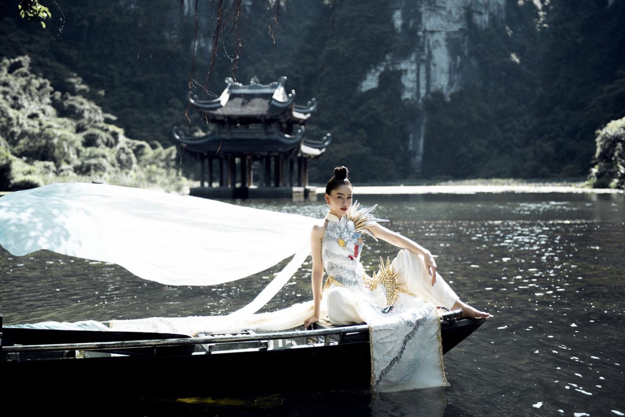 Hoa hậu Lý Kim Thảo