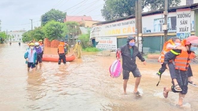 Để tránh bão Noru, học sinh Quảng Trị sẽ tạm nghỉ học từ chiều 27/9