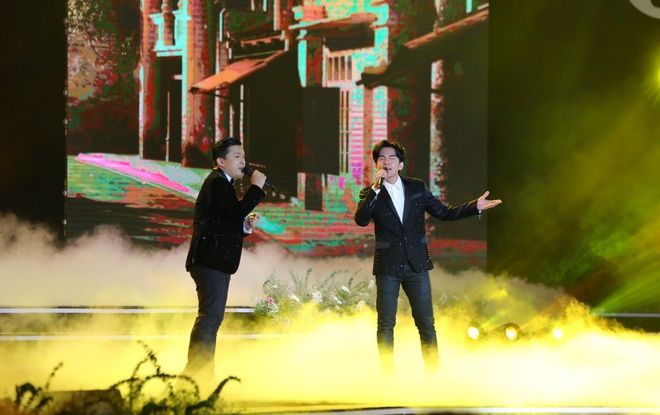 35 co gai vao chung ket hoa hau viet nam