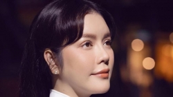 Lý Nhã Kỳ hóa tuổi đôi mươi trong tà áo dài trắng