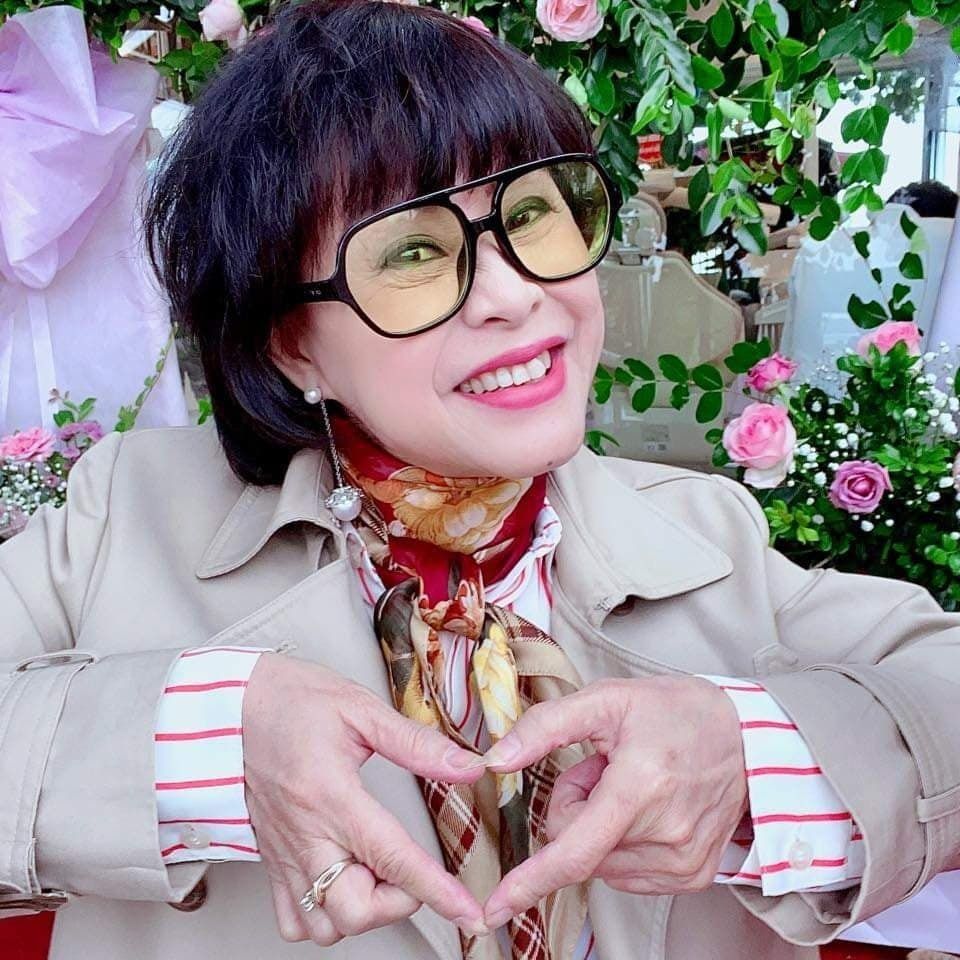 sao viet tuan qua thuy tien quyen gop duoc 150 ty thuyen cuu tro cua hoa hau ky duyen bi lat hoa minzy khong nhan quyen gop vi khong biet tinh toan