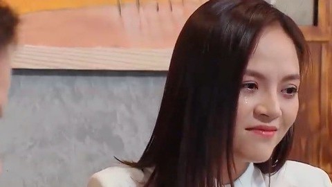 Hương vị tình thân tập 118 (phần 2 tập 47): Thy phát hiện bí mật tày đình của mẹ, mối quan hệ của bà Sa và người tình bị bại lộ