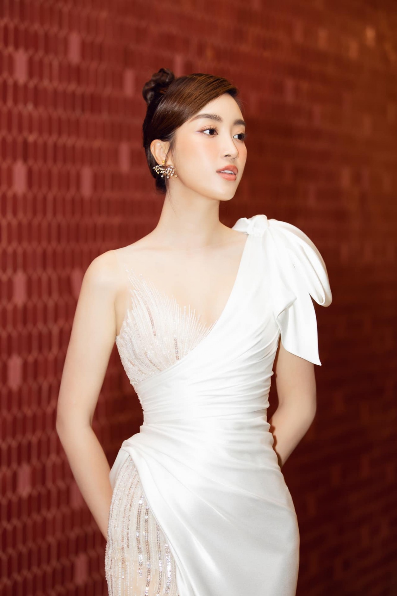 Ngắm nhan sắc Hoa hậu Đỗ Mỹ Linh