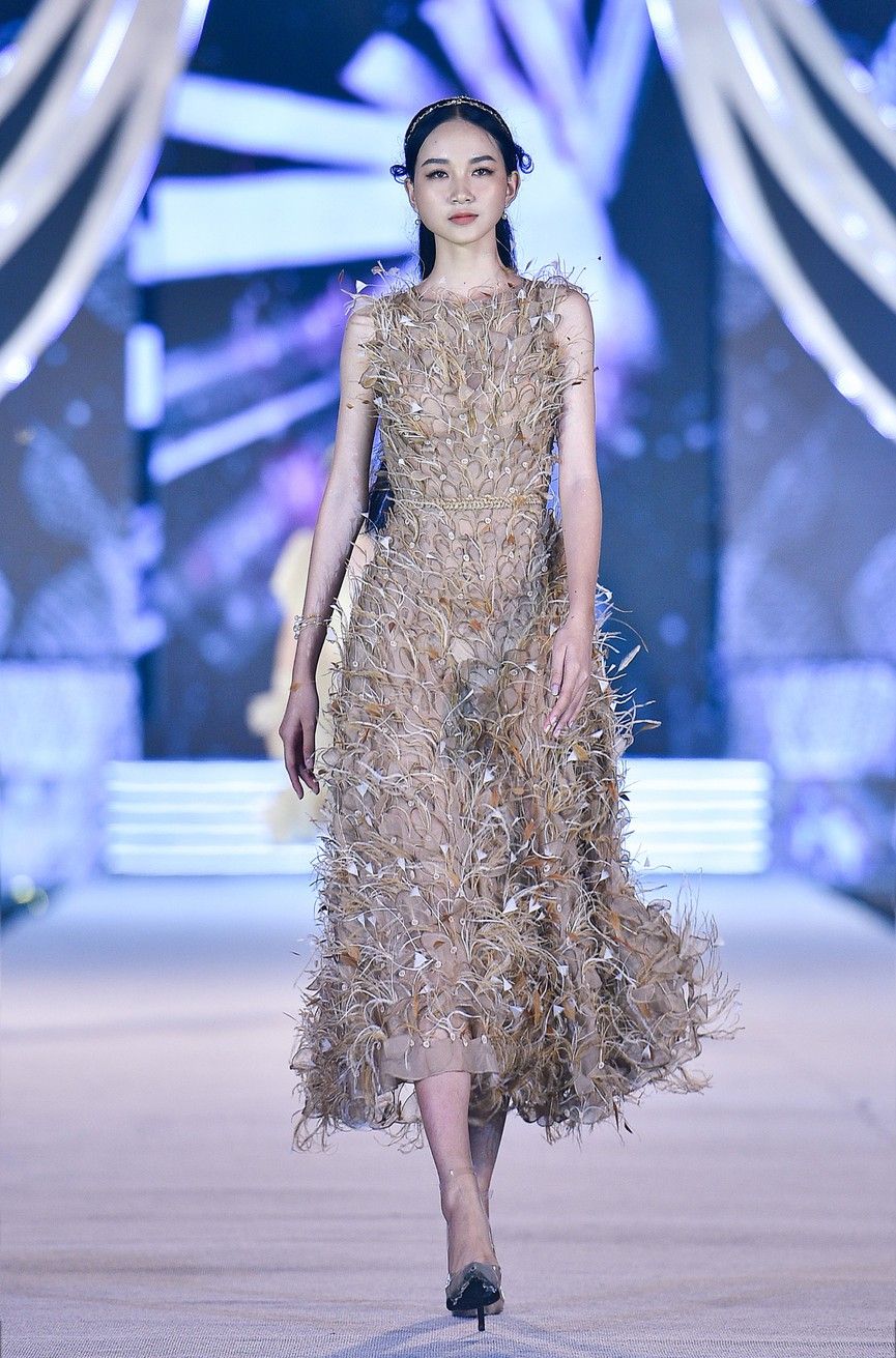 Người đẹp du lịch