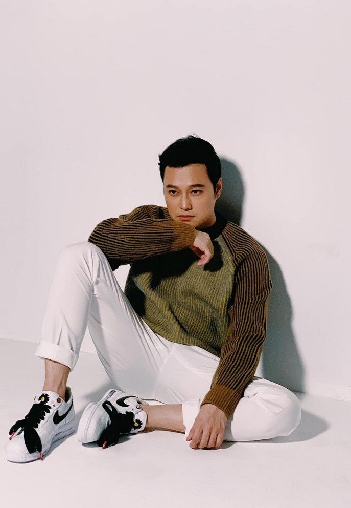 Sao Việt tuần qua: 'Đu trend' bằng ảnh ngày ấy - bây giờ