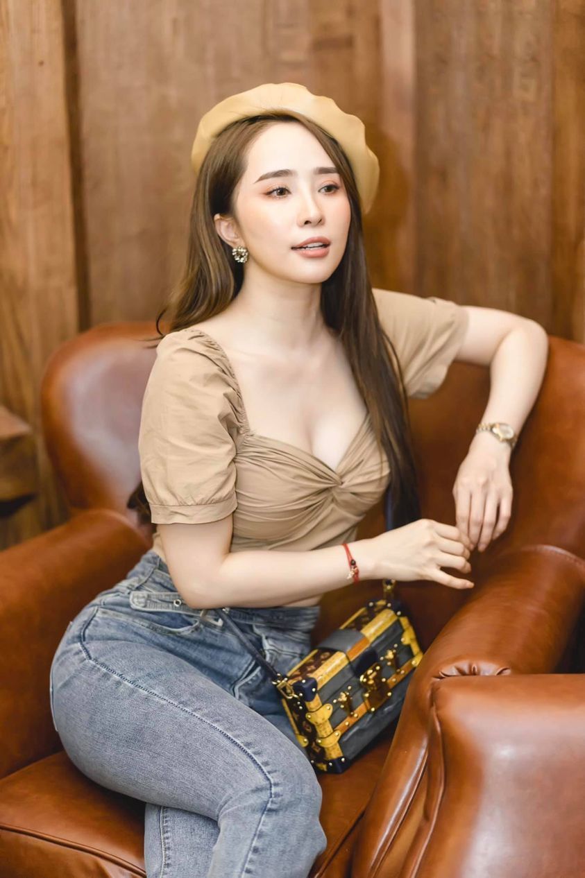 Sao Việt tuần qua: 'Đu trend' bằng ảnh ngày ấy - bây giờ