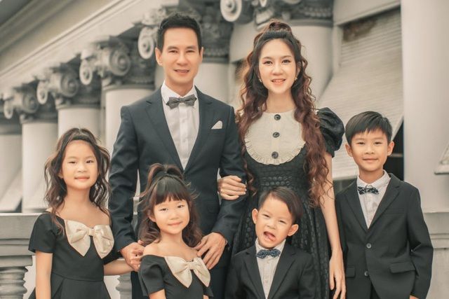 Sao Việt tuần qua: 'Thần tiên tỷ tỷ' Đặng Thu Thảo tái xuất lộng lẫy bên dàn Hoa hậu, Sao Việt tuần qua: 'Thần tiên tỷ tỷ' Đặng Thu Thảo tái xuất lộng lẫy bên dàn Hoa hậu,