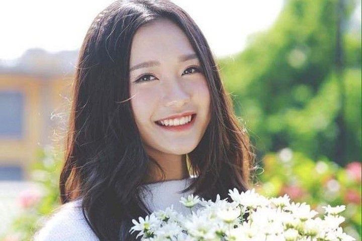 Ngắm 'bạn gái tin đồn' của Đoàn Văn Hậu