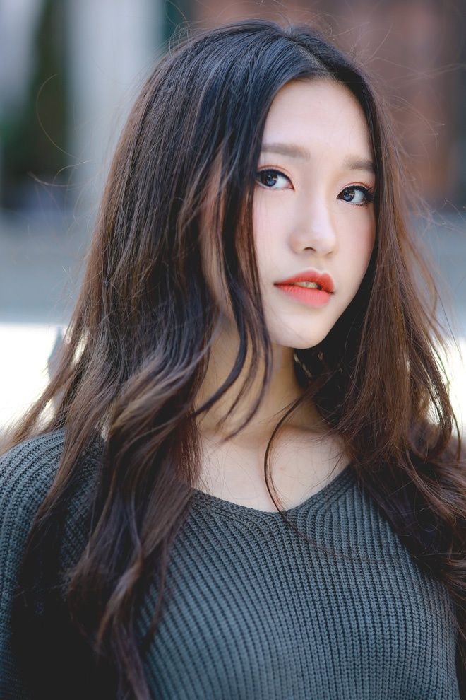 Ngắm 'bạn gái tin đồn' của Đoàn Văn Hậu