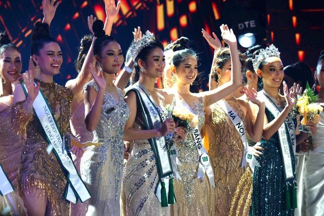 Hoa khôi Du lịch Việt Nam 2020 bất ngờ không tìm được ngôi vị cao nhất Hoa khôi Du lịch Việt Nam 2020 bất ngờ không tìm được ngôi vị cao nhất