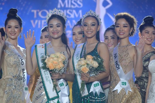 Hoa khôi Du lịch Việt Nam 2020 bất ngờ không tìm được ngôi vị cao nhất Hoa khôi Du lịch Việt Nam 2020 bất ngờ không tìm được ngôi vị cao nhất