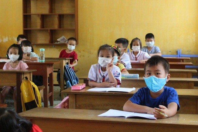 Mở cửa trường học, phụ huynh trăn trở con khó bắt nhịp và thích nghi