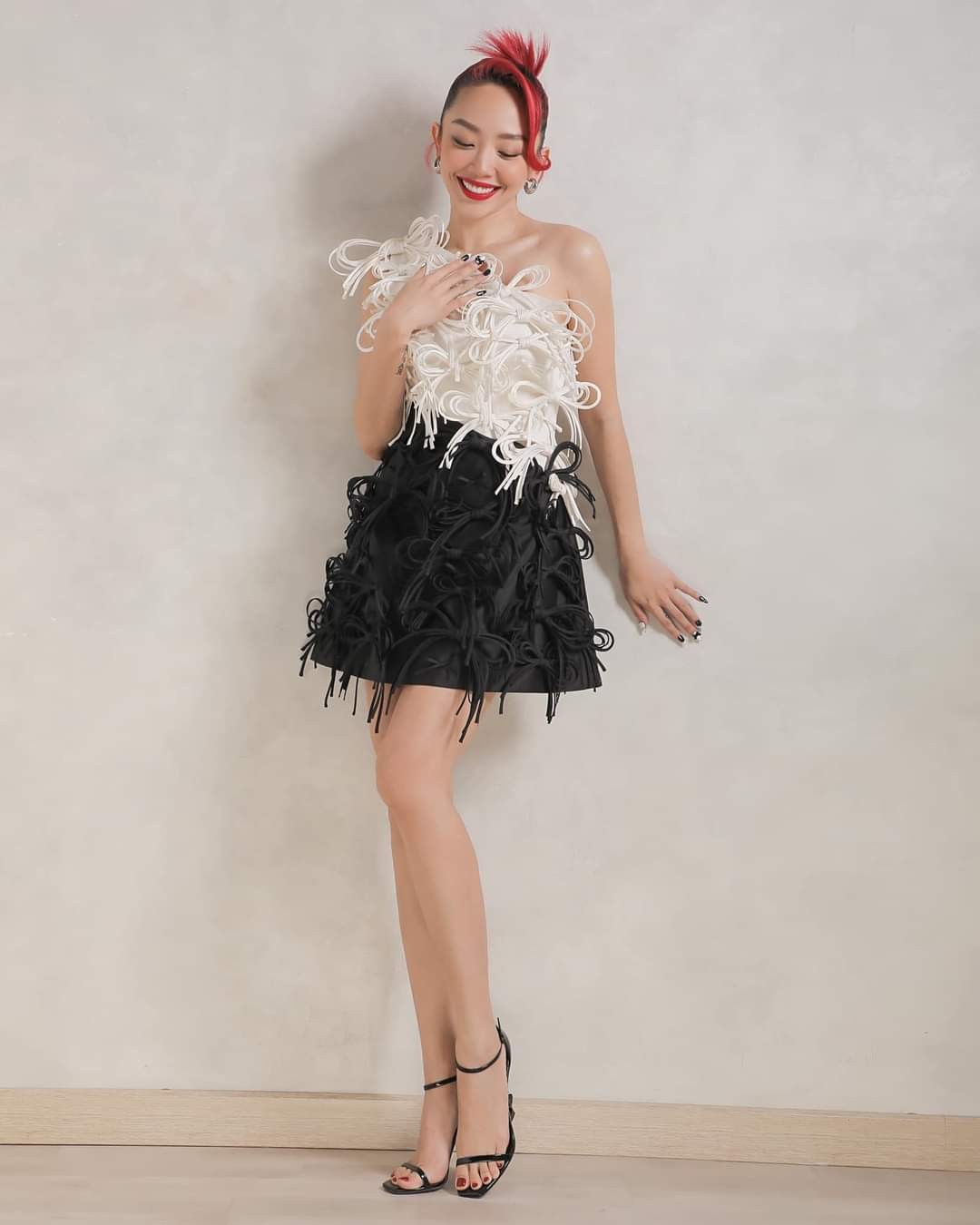 Quỳnh Kool gợi cảm mộng mơ, Bảo Thanh trẻ trung bất ngờ