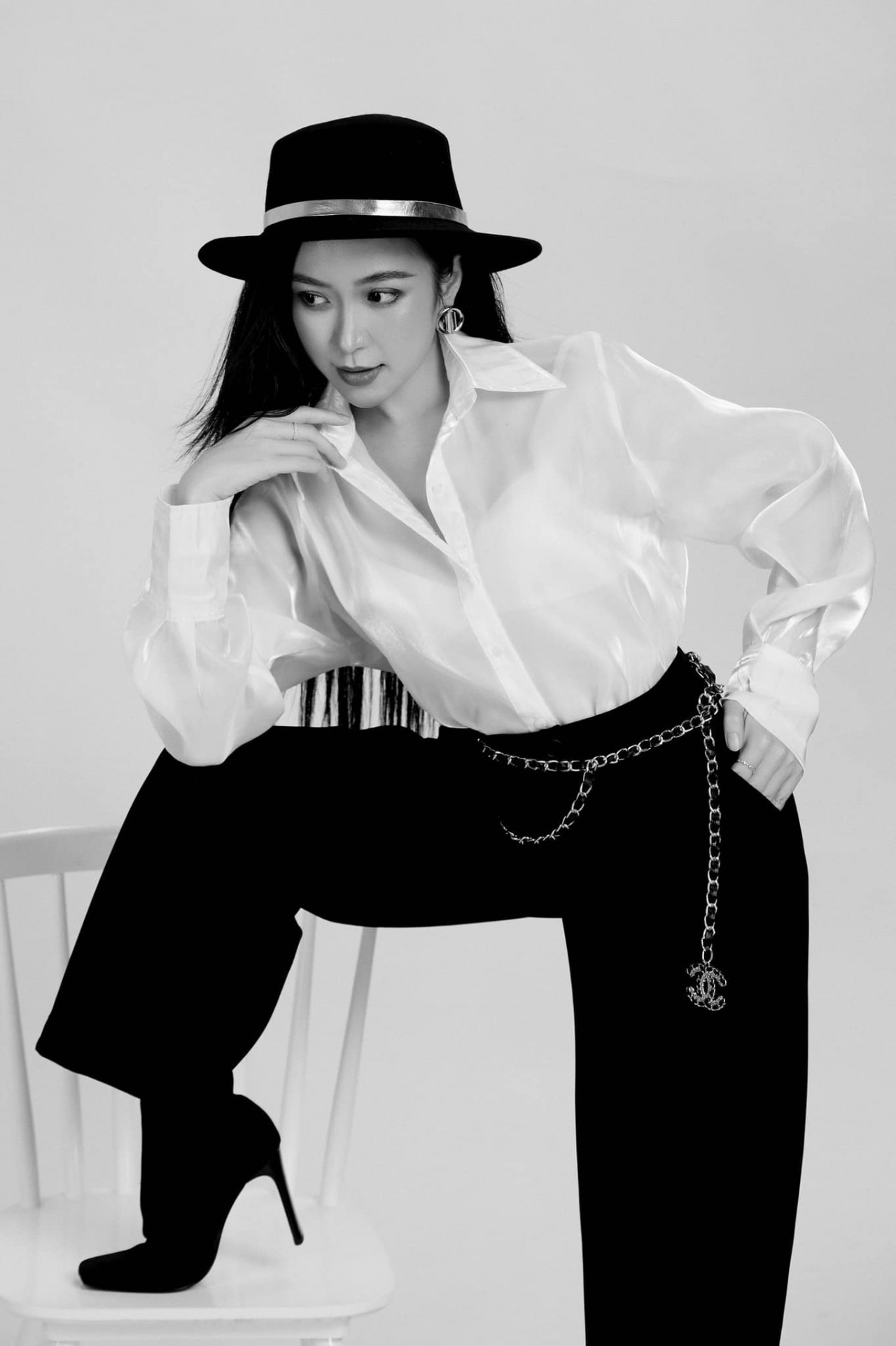 Quỳnh Kool gợi cảm mộng mơ, Bảo Thanh trẻ trung bất ngờ