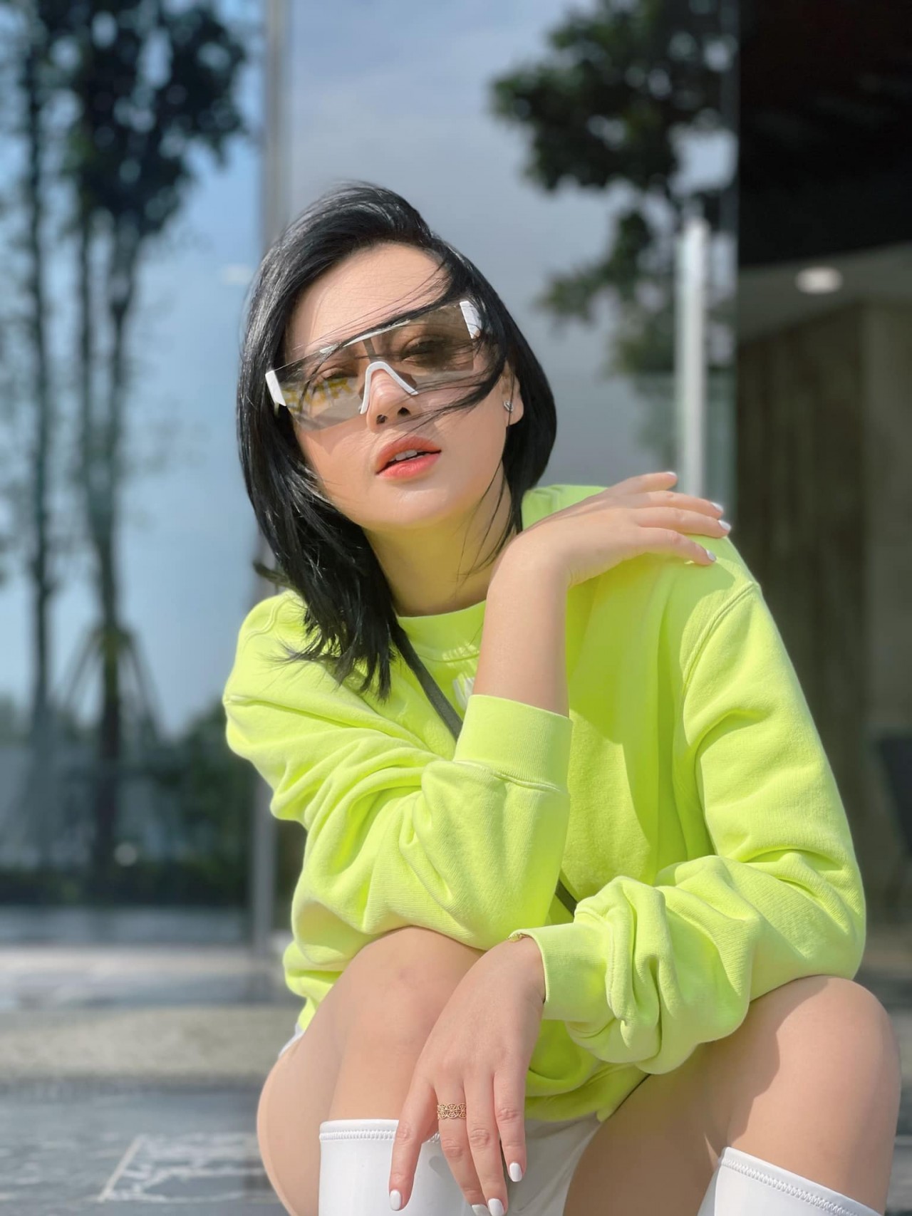 Sao Việt tuần qua: Lý Nhã Kỳ hóa nàng thơ