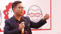 Không có người thầy, ta sẽ 'đuối' trong bể thông tin nhưng vẫn 'đói' về tri thức