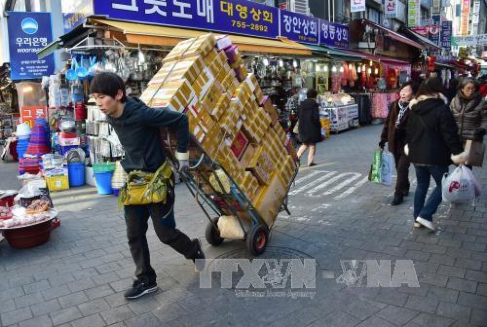 han quoc doi mat voi su tut giam va lao hoa dan so