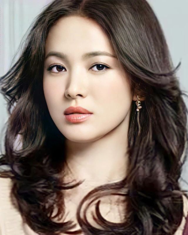 Sau ly hôn, Song Hye Kyo như đang 'lão hóa ngược' Sau ly hôn, Song Hye Kyo như đang 'lão hóa ngược'