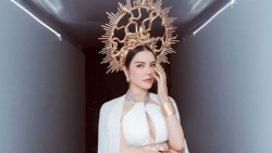 Lý Nhã Kỳ 'thiên biến vạn hóa' thành 'nữ thần rắn' xinh đẹp