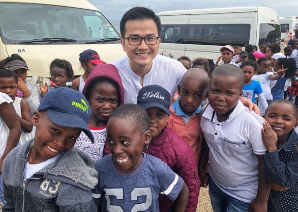 2 nhà khoa học Việt được trao giải thưởng Noam Chomsky 2020 là ai? 2 nhà khoa học Việt được trao giải thưởng Noam Chomsky 2020 là ai?