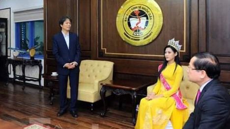 Sao Việt tuần qua: Nghệ sĩ Chí Tài qua đời, Hồ Ngọc Hà làm phim tư liệu về cuộc sống cá nhân, ảnh Hoa hậu Đỗ Thị Hà 'thất lễ' gây sốt