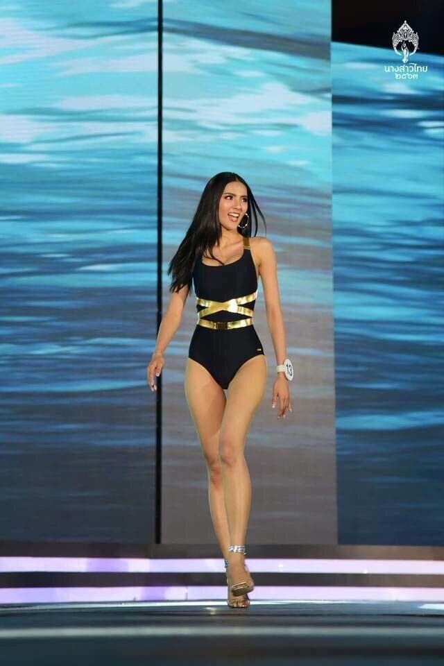 Vẻ gợi cảm của tân Hoa hậu Thái Lan 2020