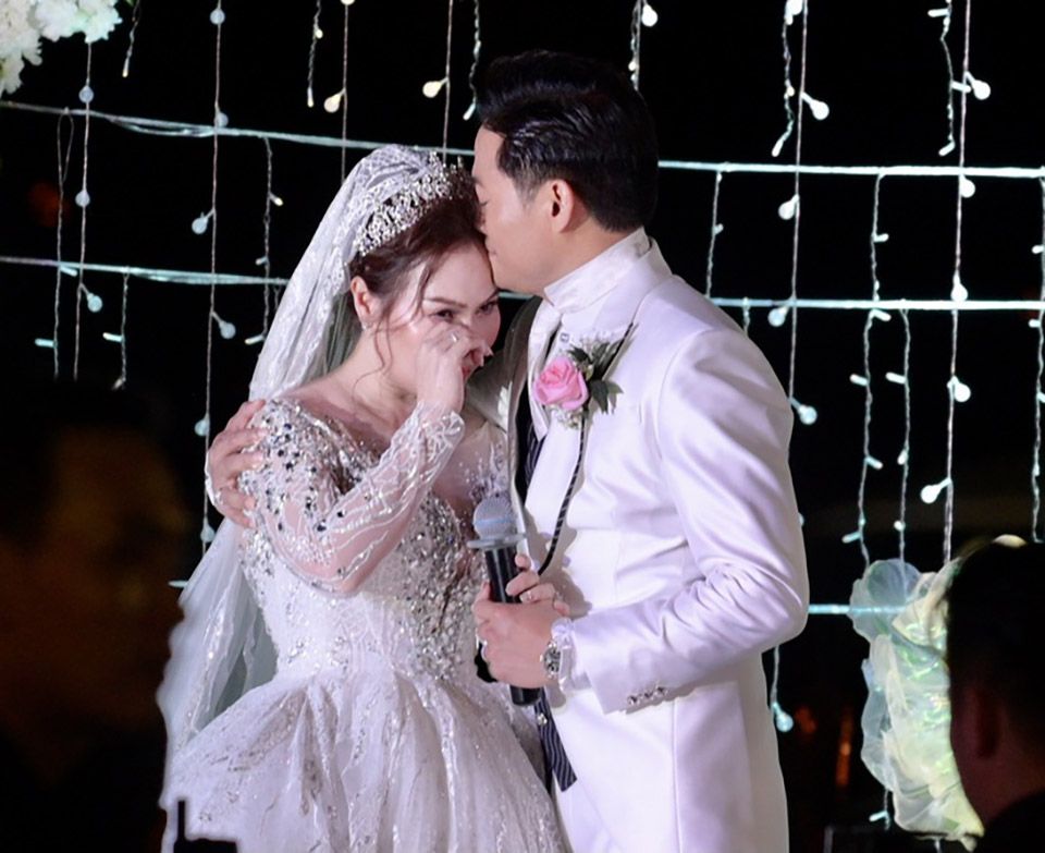 Dàn sao 'bung lụa' tại đám cưới Quý Bình