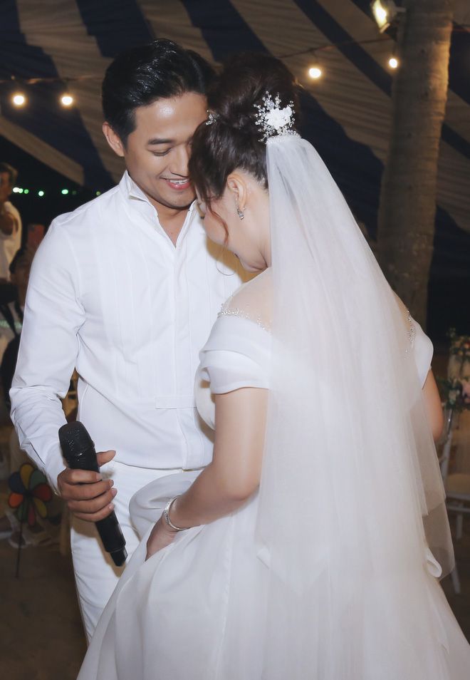 Lễ cưới lãng mạn của Quý Bình ở Phú Quốc