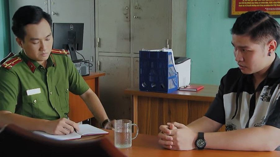 Phố trong làng tập 23: Ông Trung có liên quan đến vụ mất trộm? Mến 'chí phèo' đã đi đâu?