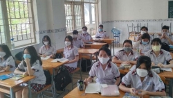 Buổi học trực tiếp đầu tiên của hơn 100.000 học sinh TP. Hồ Chí Minh trong năm học 2021-2022