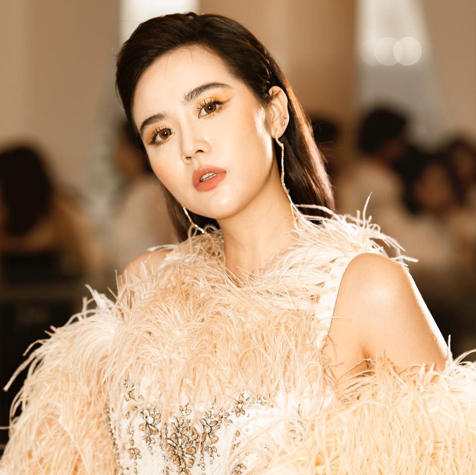 Sắc vóc của nữ chính phim Thương ngày nắng về