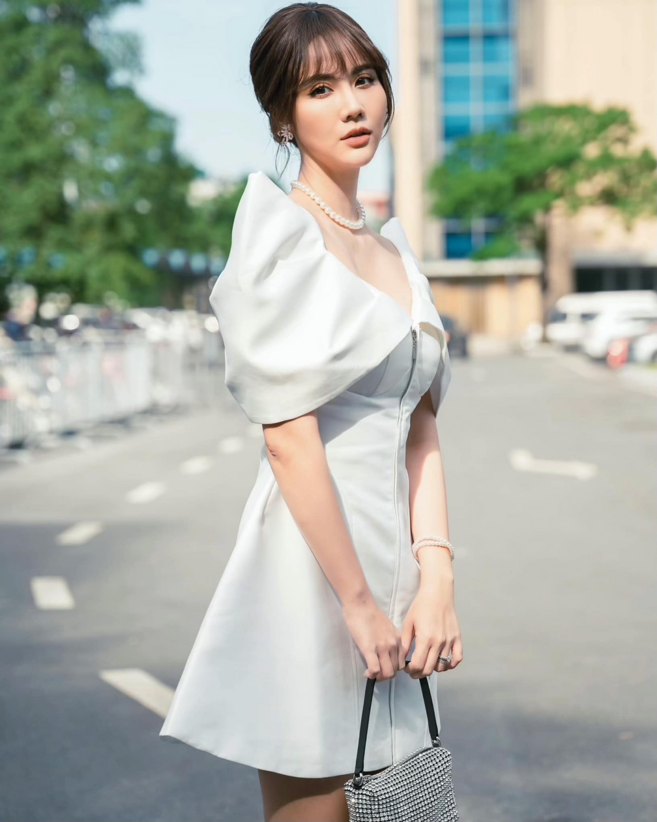 Sắc vóc của nữ chính phim Thương ngày nắng về