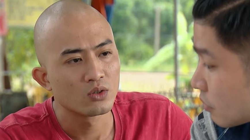 Phố trong làng tập 33: Nam bị người dân chống đối khi lắp camera, Mến có bị lừa?