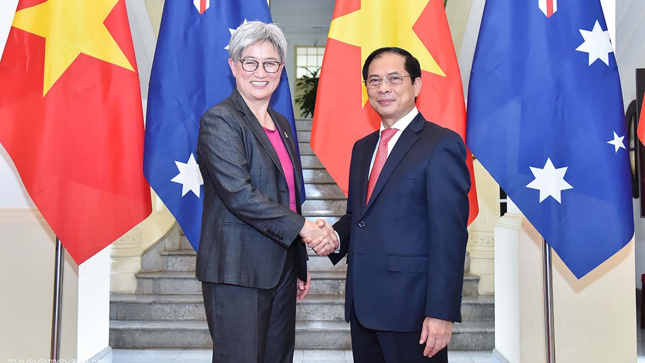 Bộ trưởng Ngoại giao Bùi Thanh Sơn đón, họp song phương với Bộ trưởng Ngoại giao Australia Penny Wong