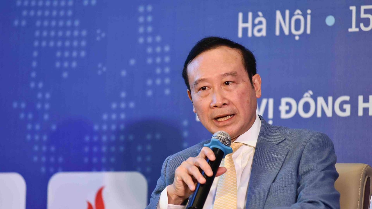 Đại sứ Việt Nam tại Vương quốc Bỉ, kiêm nhiệm Luxembourg, Trưởng Phái đoàn Việt Nam tại EU Nguyễn Văn Thảo