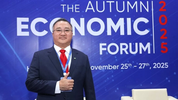 Trưởng bộ phận tự động hóa toàn cầu của tập đoàn Merck trả lời phỏng vấn bên lề Diễn đàn Kinh tế mùa Thu năm 2025