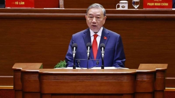 Tổng Bí thư Tô Lâm trình bày Báo cáo của Ban Chấp hành Trung ương Đảng khóa XIII về các văn kiện trình Đại hội XIV của Đảng